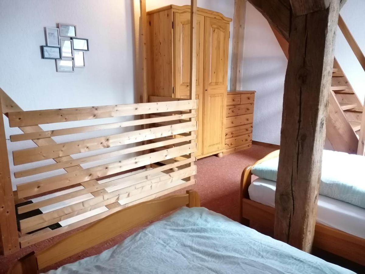 Boddenhus Auf Ruegen - Ferienwohnungen Und Pension Rappin Exterior photo