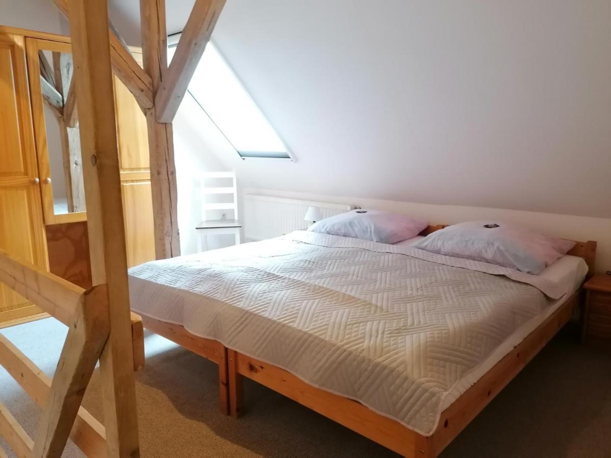 Boddenhus Auf Ruegen - Ferienwohnungen Und Pension Rappin Exterior photo