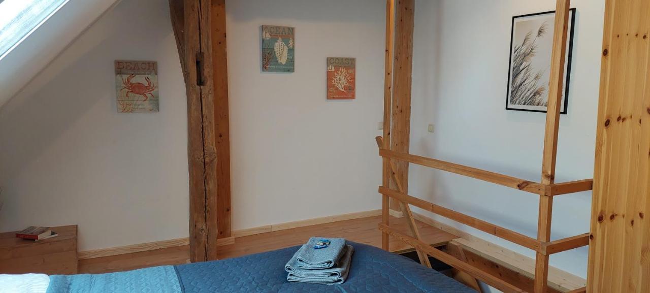 Boddenhus Auf Ruegen - Ferienwohnungen Und Pension Rappin Exterior photo